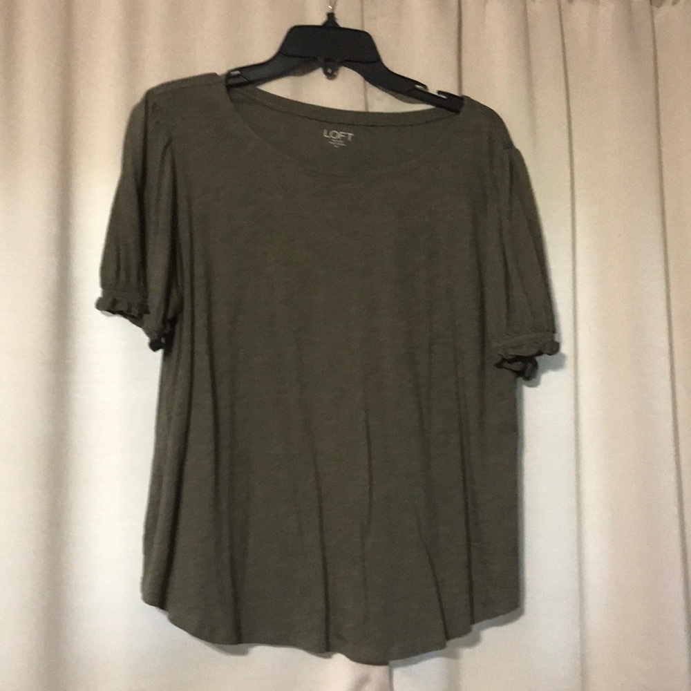 Cute comfortable short sleeve top
